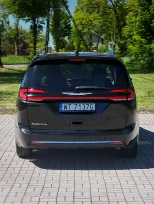 Chrysler Pacifica cena 159000 przebieg: 90800, rok produkcji 2021 z Warszawa małe 191